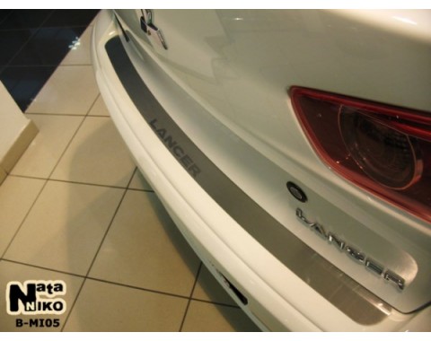 Накладка на бампер Mitsubishi Lancer X 10 07- (NataNiko)