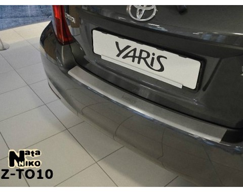 Накладка на бампер с загибом Toyota Yaris 3 11- (NataNiko)