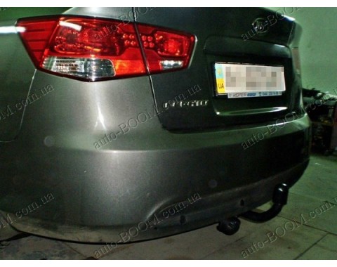 Фаркоп на Kia Cerato 2 10-12