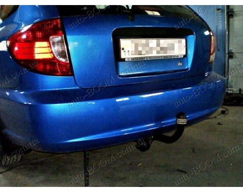 Фаркоп на Kia Rio 00-05 хетчбек