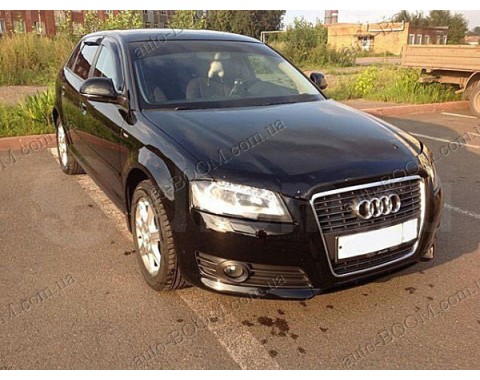 Дефлектор капота на Audi A3 05-12 темная (Sim)