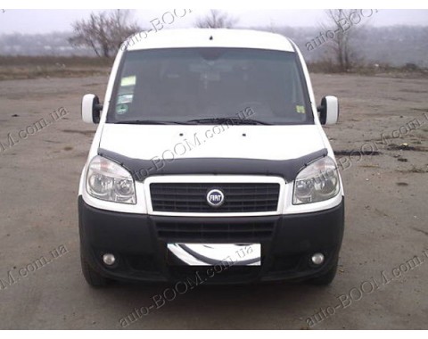 Дефлектор капота на Fiat Doblo 04-10 (Sim)