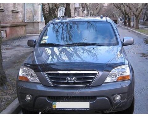 Дефлектор капота на Kia Sorento 02-09 (Sim)
