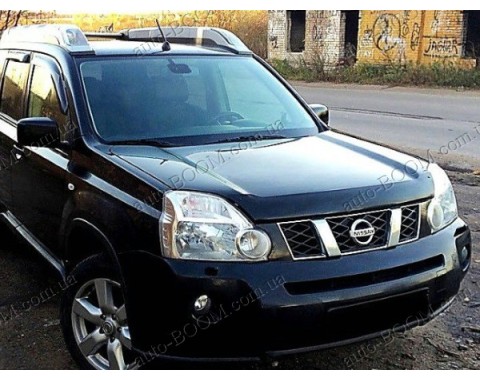 Дефлектор капота на Nissan X-Trail 2 07-14 (Sim)