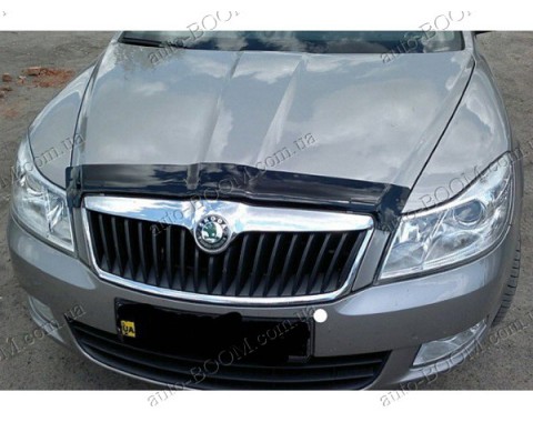 Дефлектор капота на Skoda Octavia A5 09-12 (Sim)