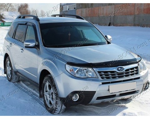 Дефлектор капота на Subaru Forester 3 07-12 (Sim)