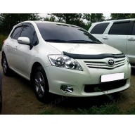 Дефлектор капота на Toyota Auris 09-12 (Sim)