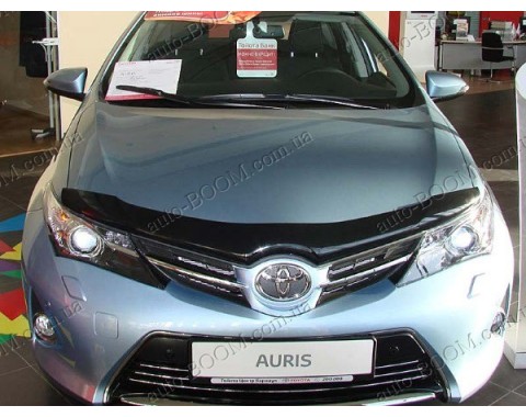 Дефлектор капота на Toyota Auris 12- (Sim)