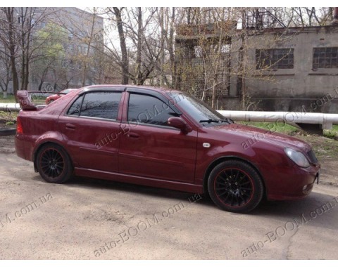 Накладки на пороги универсальные Мод 7 (Orticar)