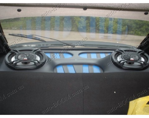 Акустическая полка на ВАЗ 2108 графит, на фанере, пирамида (с высоким подиумом)