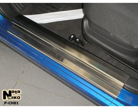 Накладки на пороги Chevrolet Aveo 03-11 хетчбек 5дверей(NataNiko Premium)