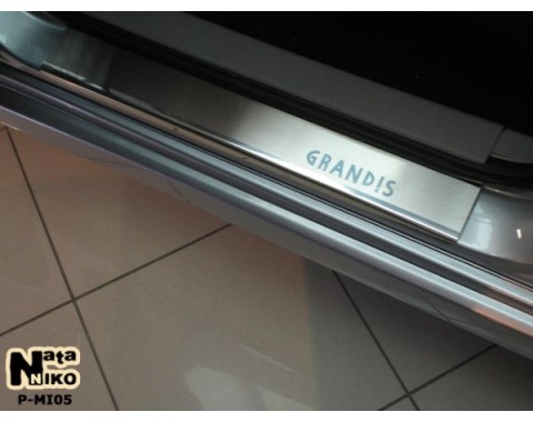 Накладки на пороги Mitsubishi Grandis 03-11(NataNiko Premium)