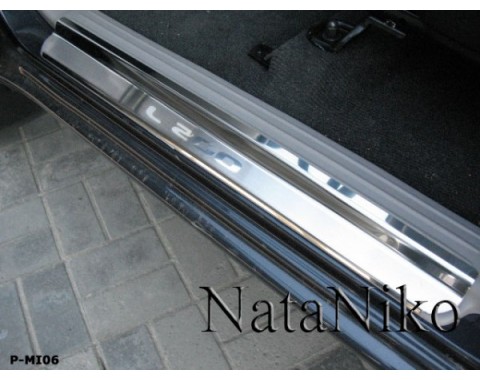 Накладки на пороги Mitsubishi L200 06-(NataNiko Premium)