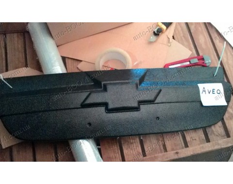 Зимняя решетка радиатора на Chevrolet Aveo 03-11