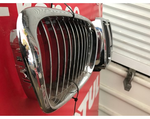 Решетка радиатора  BMW X5 E70 06-13