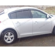 Дефлекторы окон на Chevrolet Cruze 11- хэтчбек (Cobra Tuning)