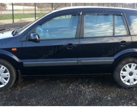 Дефлекторы окон на Ford Fusion 02-12 (Cobra Tuning)