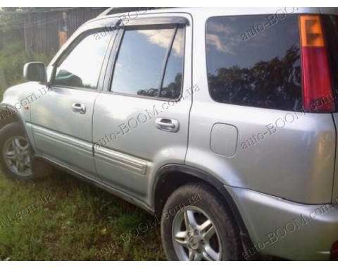 Дефлекторы окон на Honda CR-V 95-01 (Cobra Tuning)