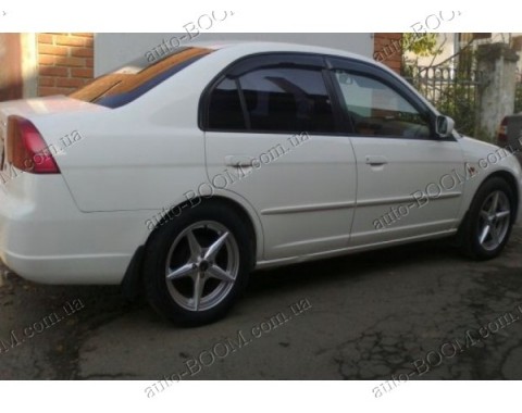 Дефлекторы окон на Honda Civic 7 00-06 (Cobra Tuning)