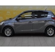 Дефлекторы окон на Hyundai i20 08- 5дверей (Cobra Tuning)