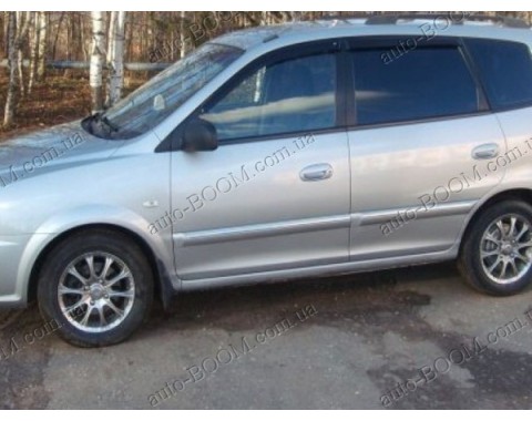 Дефлекторы окон на Kia Carens 2 02-06 (Cobra Tuning)