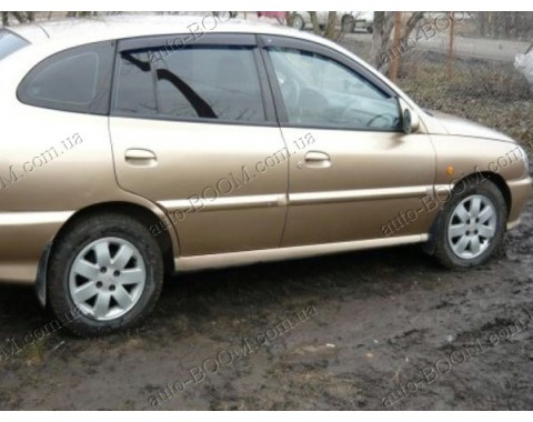 Дефлекторы окон на Kia Rio 00-05 хэтчбек 5дверей (Cobra Tuning)