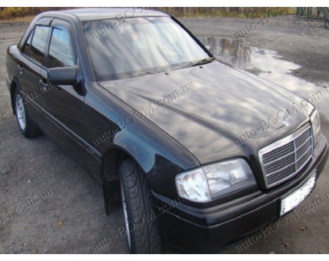 Дефлекторы окон на Mercedes C W202 93-00 (Cobra Tuning)