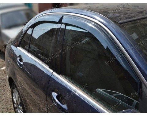 Дефлекторы окон на Mercedes C W204 06- (Cobra Tuning)