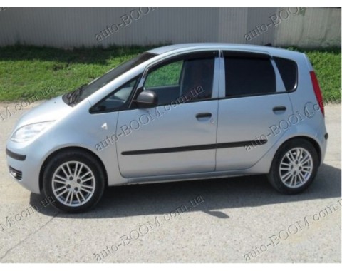 Дефлекторы окон на Mitsubishi Colt 6 03-08 5дверей (Cobra Tuning)