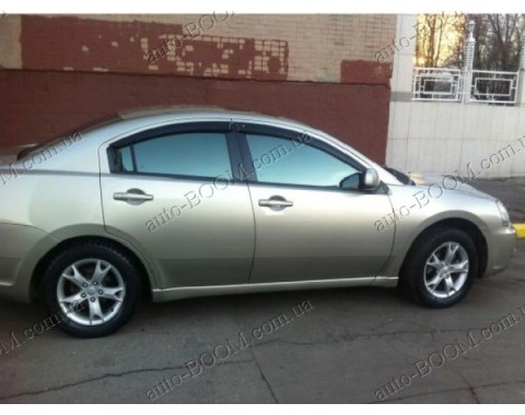 Дефлекторы окон на Mitsubishi Galant 9 03- (Cobra Tuning)