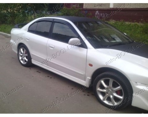 Дефлекторы окон на Mitsubishi Galant 8 96-06 (Cobra Tuning)