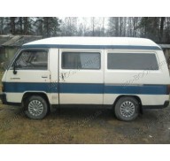 Дефлекторы окон на Mitsubishi L300 86-00 (Cobra Tuning)