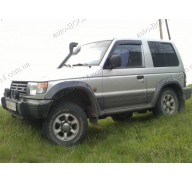 Дефлекторы окон на Mitsubishi Pajero 2 91-99 3двери (Cobra Tuning)