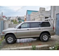 Дефлекторы окон на Mitsubishi Pajero Sport 98-09 (Cobra Tuning)