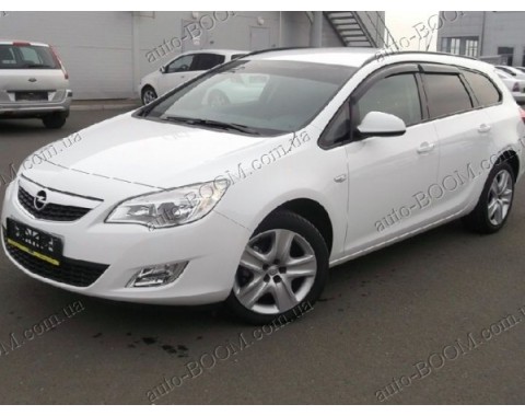 Дефлекторы окон на Opel Astra J Sports Tourer 10- (Cobra Tuning)