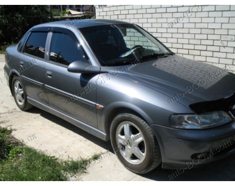 Дефлекторы окон на Opel Vectra B 95-02 (Cobra Tuning)
