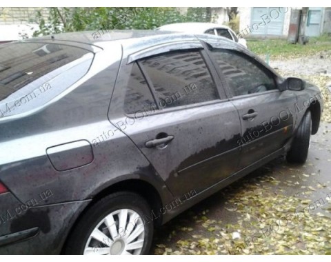 Дефлекторы окон на Renault Laguna 2 01-07 (Cobra Tuning)