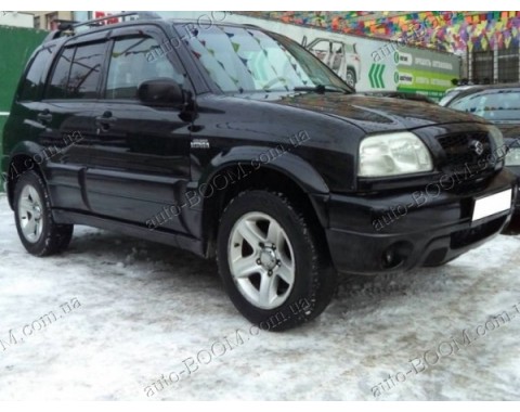 Дефлекторы окон на Suzuki Grand Vitara 97-05 5дверей (Cobra Tuning)