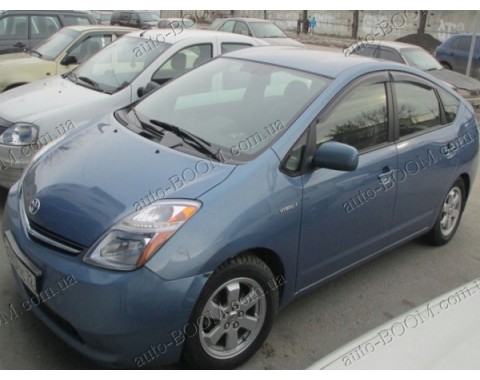 Дефлекторы окон на Toyota Prius 2 03-09 (Cobra Tuning)