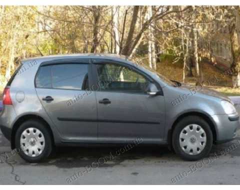 Дефлекторы окон на VW Golf 5 03-08 5дверей (Cobra Tuning)